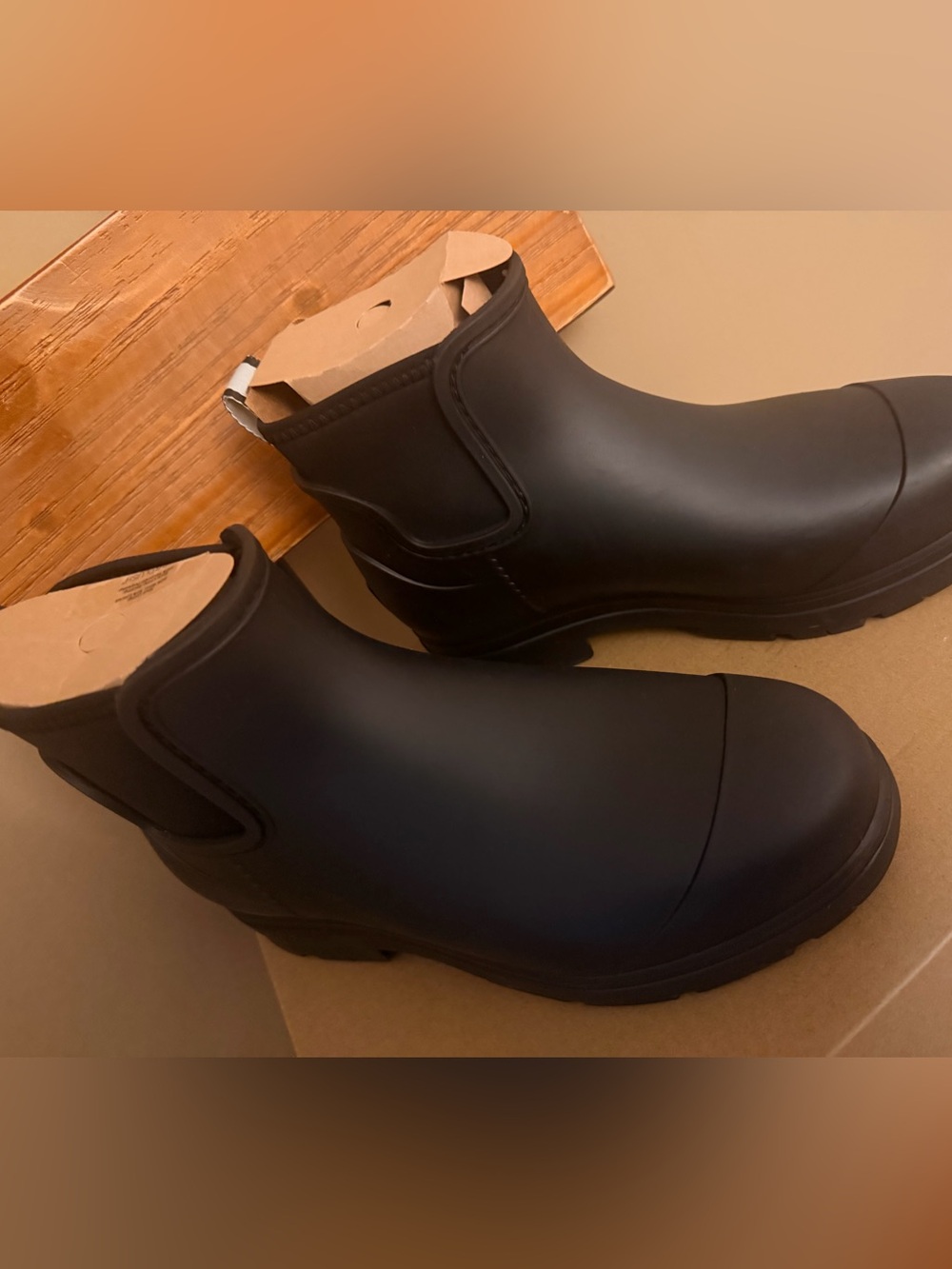 UGG Droplet Waterproof Rain Boots – Black – Women’s Size 8 – NEW - Picture 7 of 9
